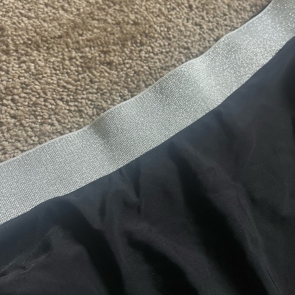 boohoo black and silver bikini bottoms - Picture 3 of 6